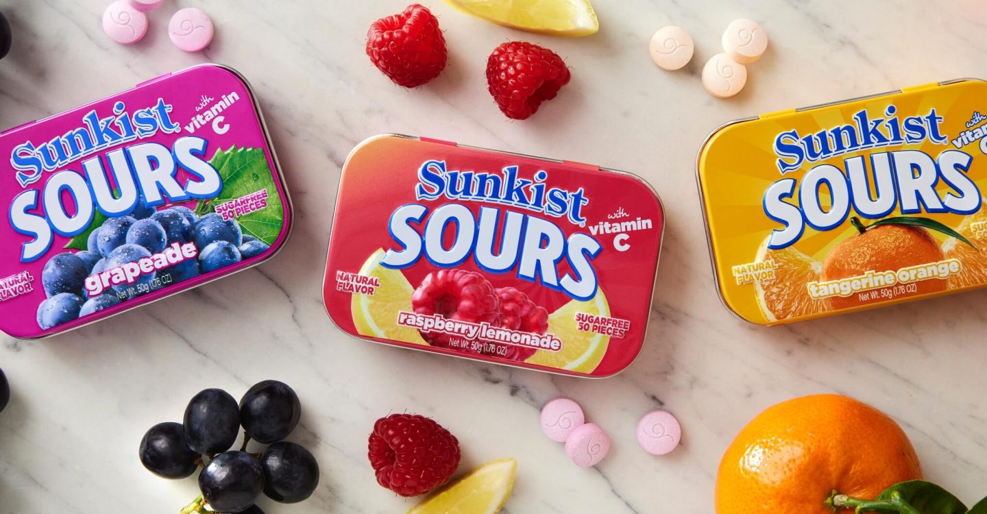 sunkist-sours-tinned-candy_family-1440x750